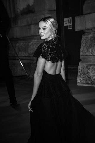 margot robbie chanel era|Margot Robbie bottega.